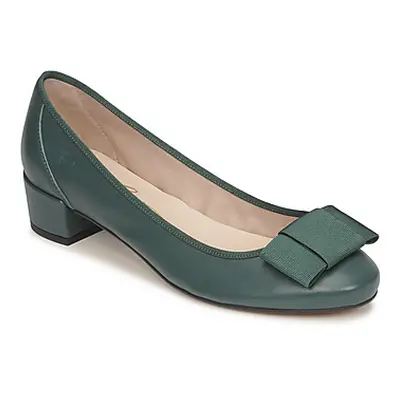 Betty London Hélène women's Shoes (Pumps / Ballerinas) in Green