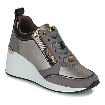 Xti 141990-PLUMB women's Shoes (Trainers) in Grey