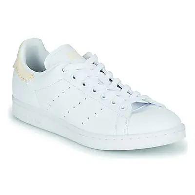 Adidas STAN SMITH W women's Shoes (Trainers) in White