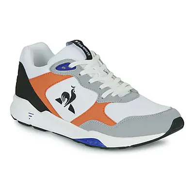 Le Coq Sportif LCS R500 men's Shoes (Trainers) in White