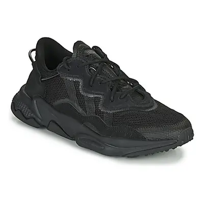 Adidas OZWEEGO men's Shoes (Trainers) in Black