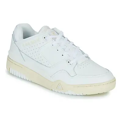 Le Coq Sportif LCS T1000 women's Shoes (Trainers) in White