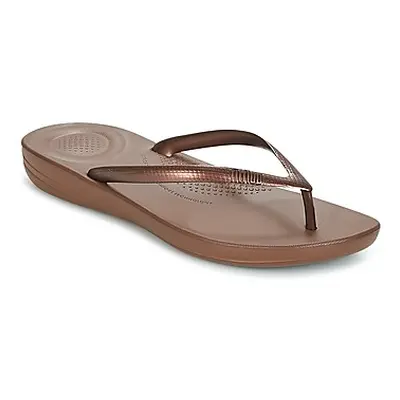 FitFlop IQUSHION ERGONOMIC FLIP FLOPS women's Flip flops / Sandals (Shoes) in Brown