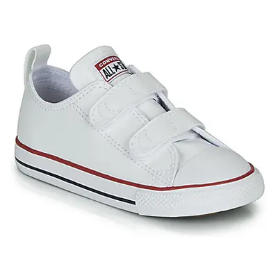 Converse CHUCK TAYLOR ALL STAR 2V - OX boys's Children's Shoes (Trainers) in White