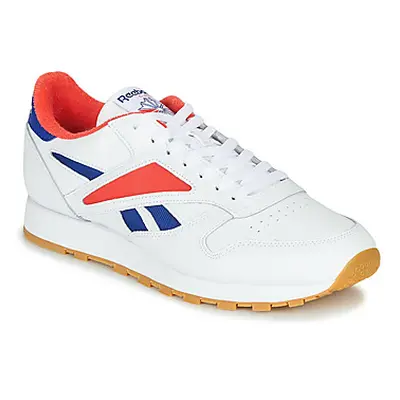 Reebok Classic CL LEATHER MARK men's Shoes (Trainers) in Grey