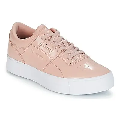 Reebok Classic WORKOUT LO FVS women's Shoes (Trainers) in Pink