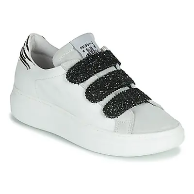 Meline SCRATCHO women's Shoes (Trainers) in White