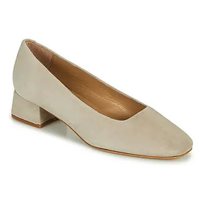 JB Martin CATEL women's Court Shoes in Beige