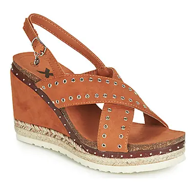 Xti 48922 women's Sandals in Brown