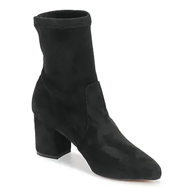 Betty London NOUMET women's Low Ankle Boots in Black