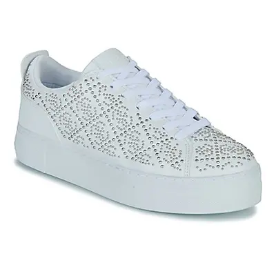 Guess GIAA5 women's Shoes (Trainers) in White