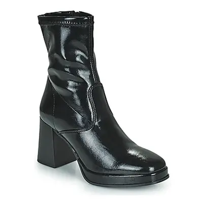 Tamaris 25379-018 women's Low Ankle Boots in Black