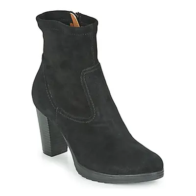 Karston VABONO women's Low Ankle Boots in Black