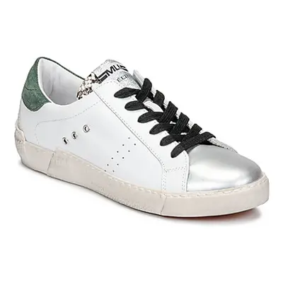 Meline NKC1392 women's Shoes (Trainers) in White