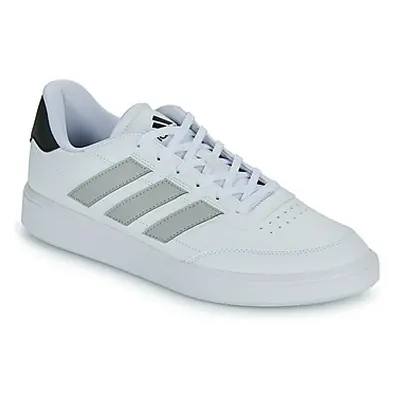 Adidas COURTBLOCK women's Shoes (Trainers) in White