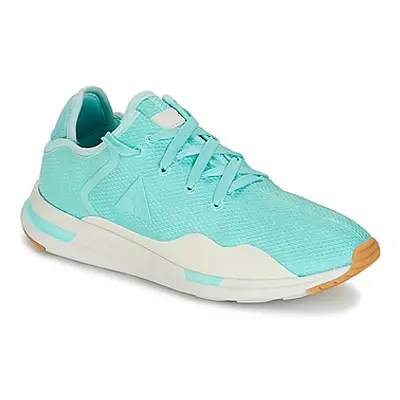 Le Coq Sportif SOLAS W SUMMER FLAVOR women's Shoes (Trainers) in Blue