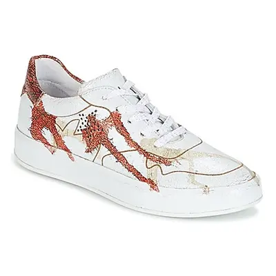 Felmini CRASKY women's Shoes (Trainers) in White