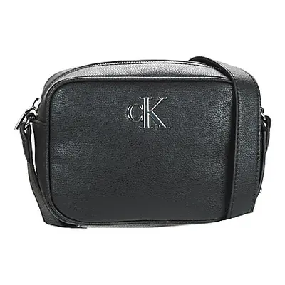 Calvin Klein Jeans MINIMAL MONOGRAM CAMERA BAG18 women's Shoulder Bag in Black