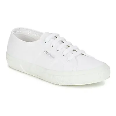 Superga 2750 CLASSIC women's Shoes (Trainers) in White