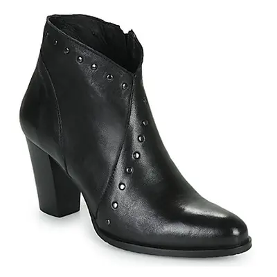 Fericelli PIVERT women's Low Ankle Boots in Black