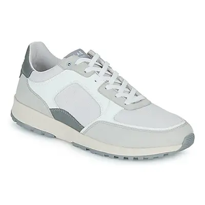 Clae JOSHUA men's Shoes (Trainers) in White