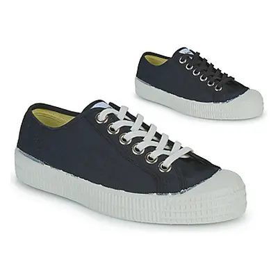 Novesta STAR MASTER men's Shoes (Trainers) in Black