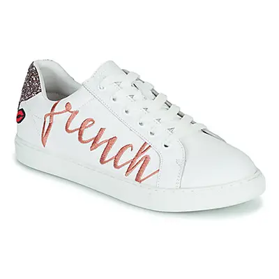 Bons baisers de Paname SIMONE FRENCH KISS women's Shoes (Trainers) in White