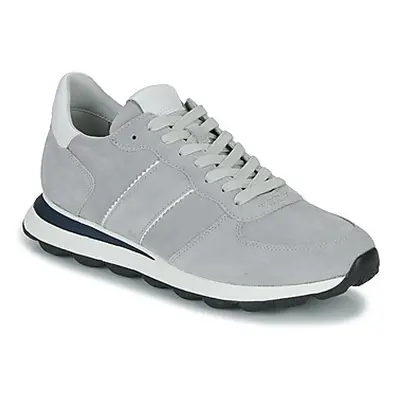 Geox U SPHERICA VSERIES men's Shoes (Trainers) in Grey