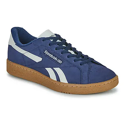 Reebok Classic CLUB C GROUNDS UK men's Shoes (Trainers) in Marine