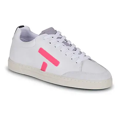 OTA KELWOOD women's Shoes (Trainers) in White