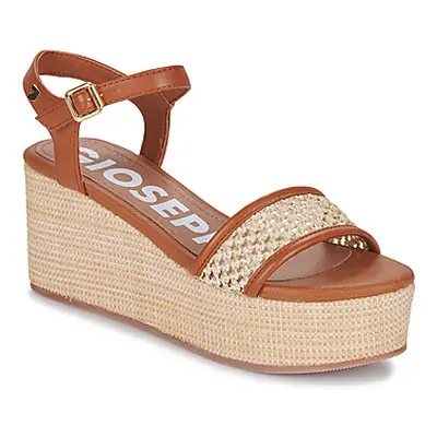 Gioseppo ASQUINS women's Sandals in Beige