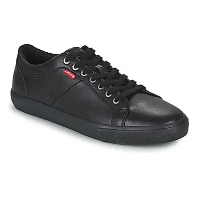 Levis WOODWARD men's Shoes (Trainers) in Black