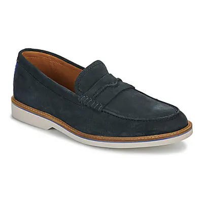 Clarks ATTICUS LTSLIP men's Loafers / Casual Shoes in Marine