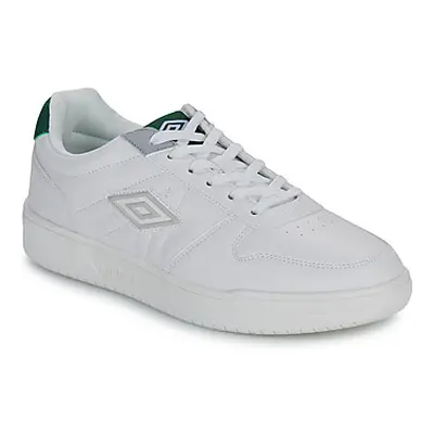 Umbro UM RADJA men's Shoes (Trainers) in White