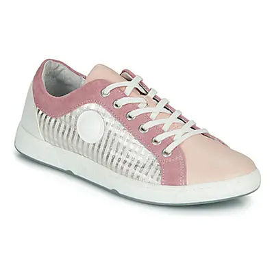 Pataugas JOHANA women's Shoes (Trainers) in Pink