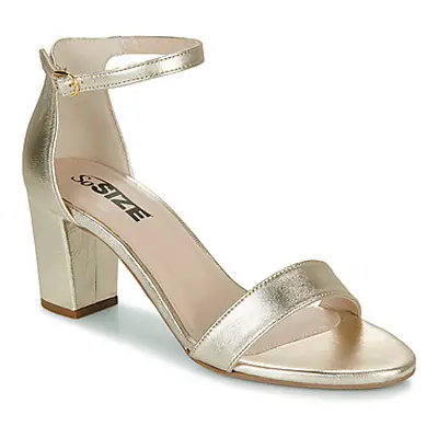 So Size OLANA women's Sandals in Silver