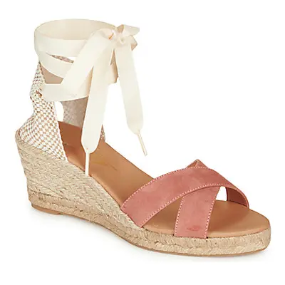 Betty London IDILE women's Espadrilles / Casual Shoes in Pink