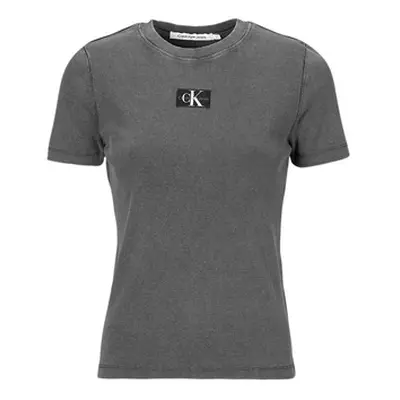 Calvin Klein Jeans LABEL WASHED RIB SLIM TEE women's T shirt in Grey