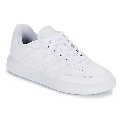 Adidas COURTBLOCK women's Shoes (Trainers) in White