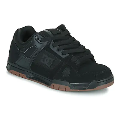 DC Shoes STAG men's Shoes (Trainers) in Black