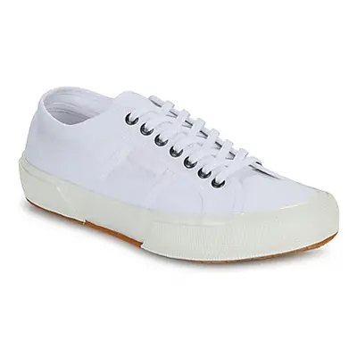 Superga 2750 OG men's Shoes (Trainers) in White