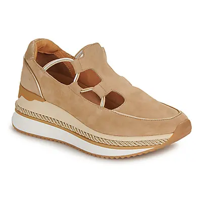 Mam'Zelle ESTACA women's Shoes (Trainers) in Brown