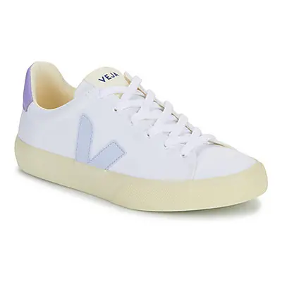 Veja CAMPO CANVAS women's Shoes (Trainers) in White