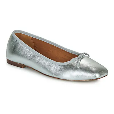 Geox D MARSILEA women's Shoes (Pumps / Ballerinas) in Silver