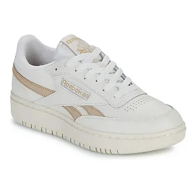 Reebok Classic CLUB C DOUBLE REVENGE women's Shoes (Trainers) in White