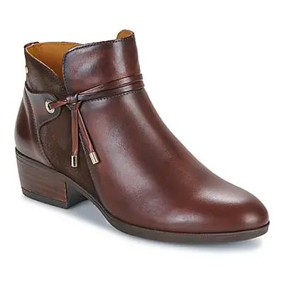 Pikolinos DAROCA W1U women's Low Ankle Boots in Brown