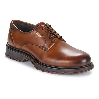 Pikolinos LINARES M8U men's Casual Shoes in Brown