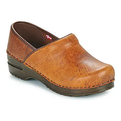 Sanita PROF DISTRESSED women's Clogs (Shoes) in Brown