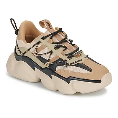 Steve Madden SPECTATOR women's Shoes (Trainers) in Beige