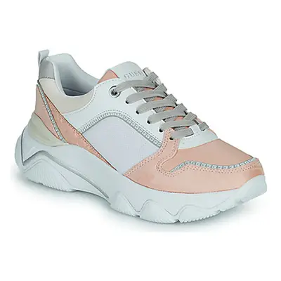 Guess MAGS women's Shoes (Trainers) in White